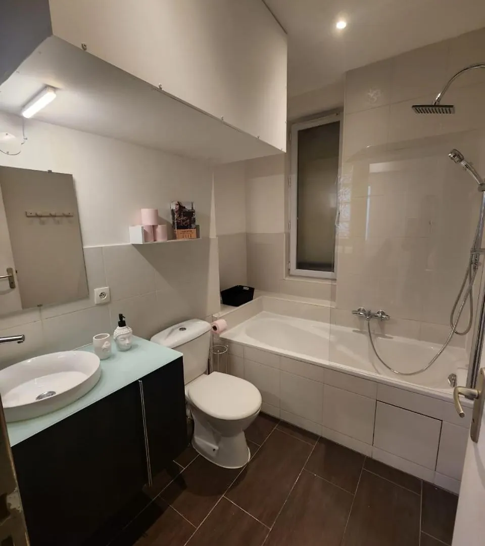Sublime Appartement A Montmartre パリ アパート