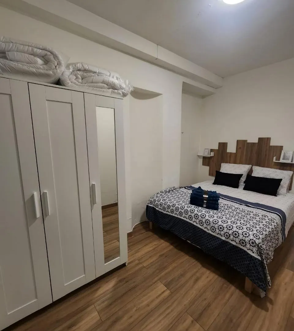 Sublime Appartement A Montmartre パリ アパート